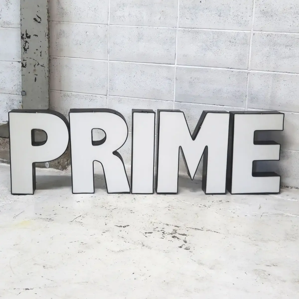 ビンテージ レターサイン P