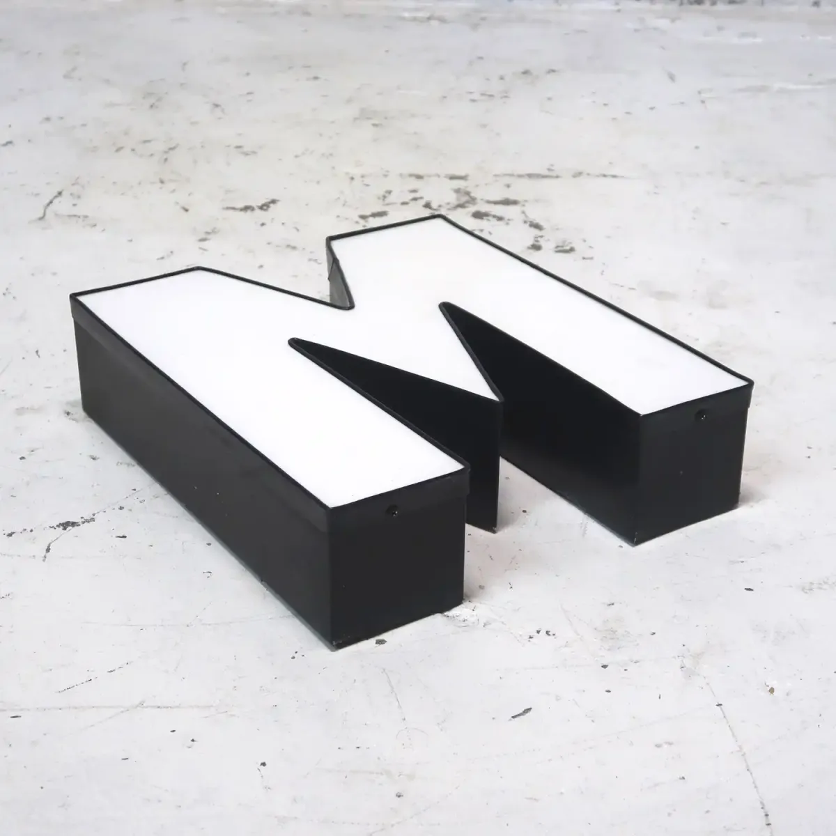 ビンテージ レターサイン M