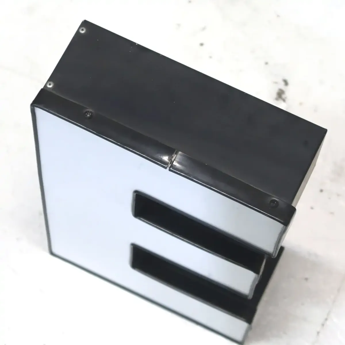 ビンテージ レターサイン E