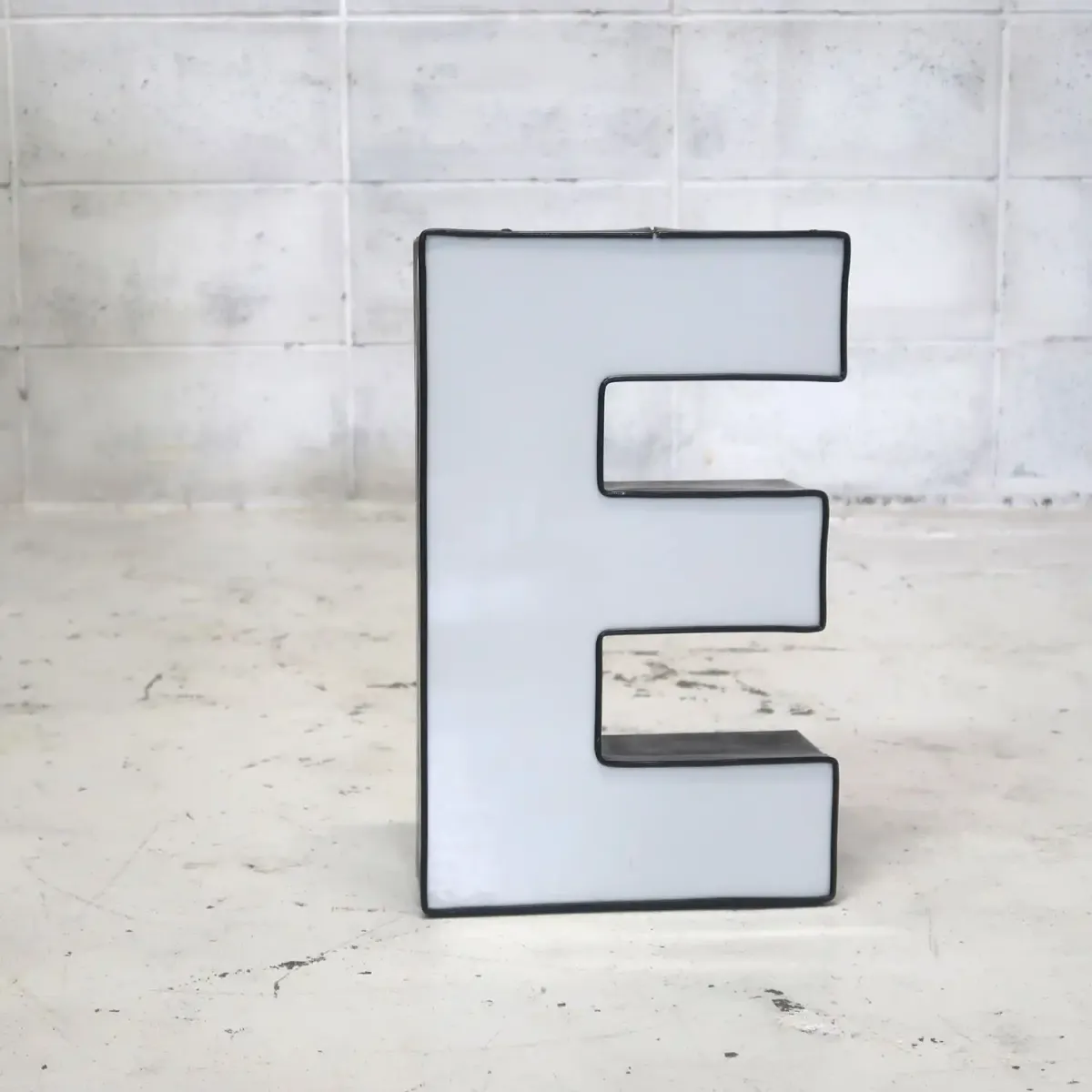 ビンテージ レターサイン E