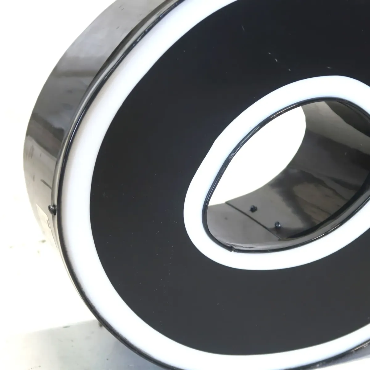 ビンテージ レターサイン O