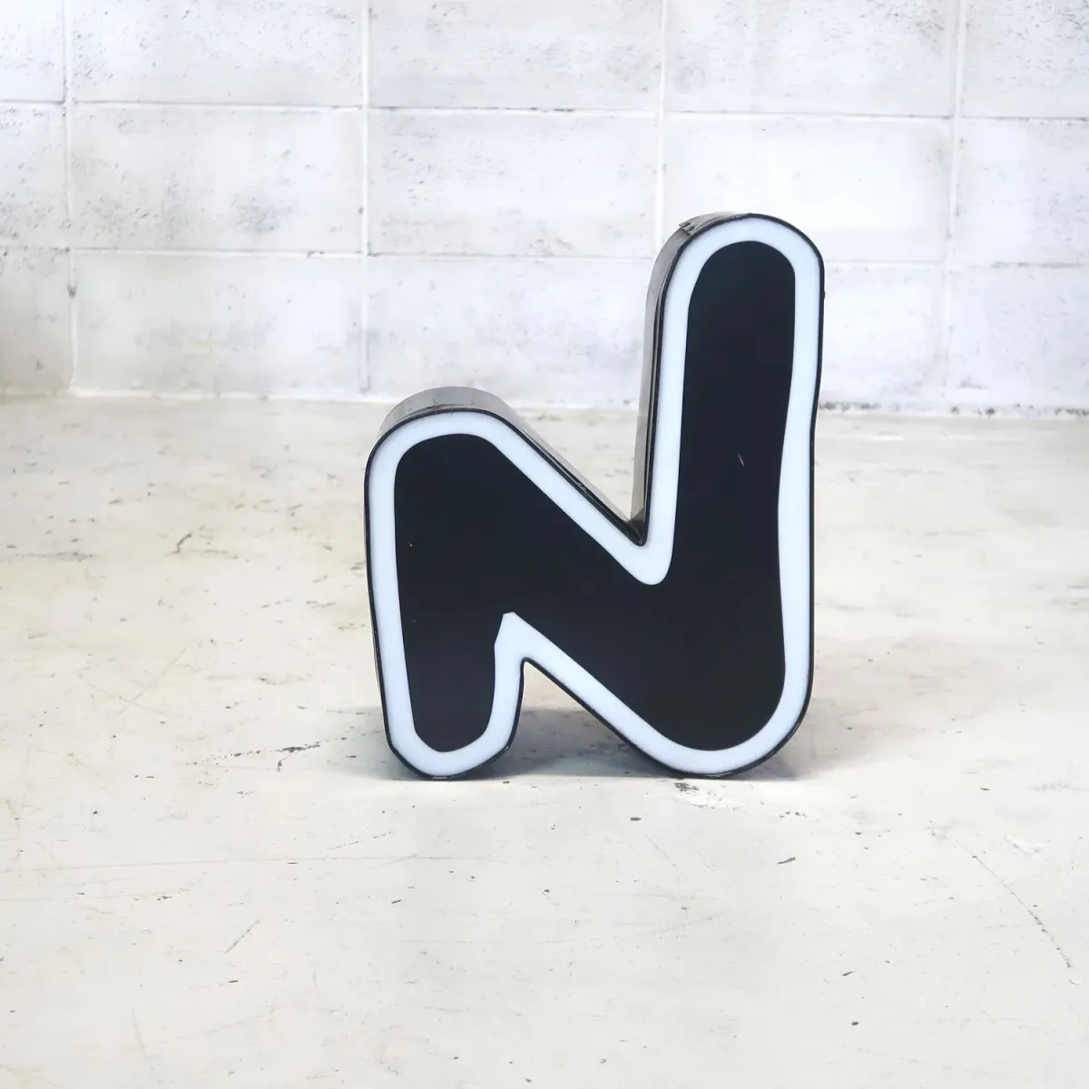 ビンテージ レターサイン N