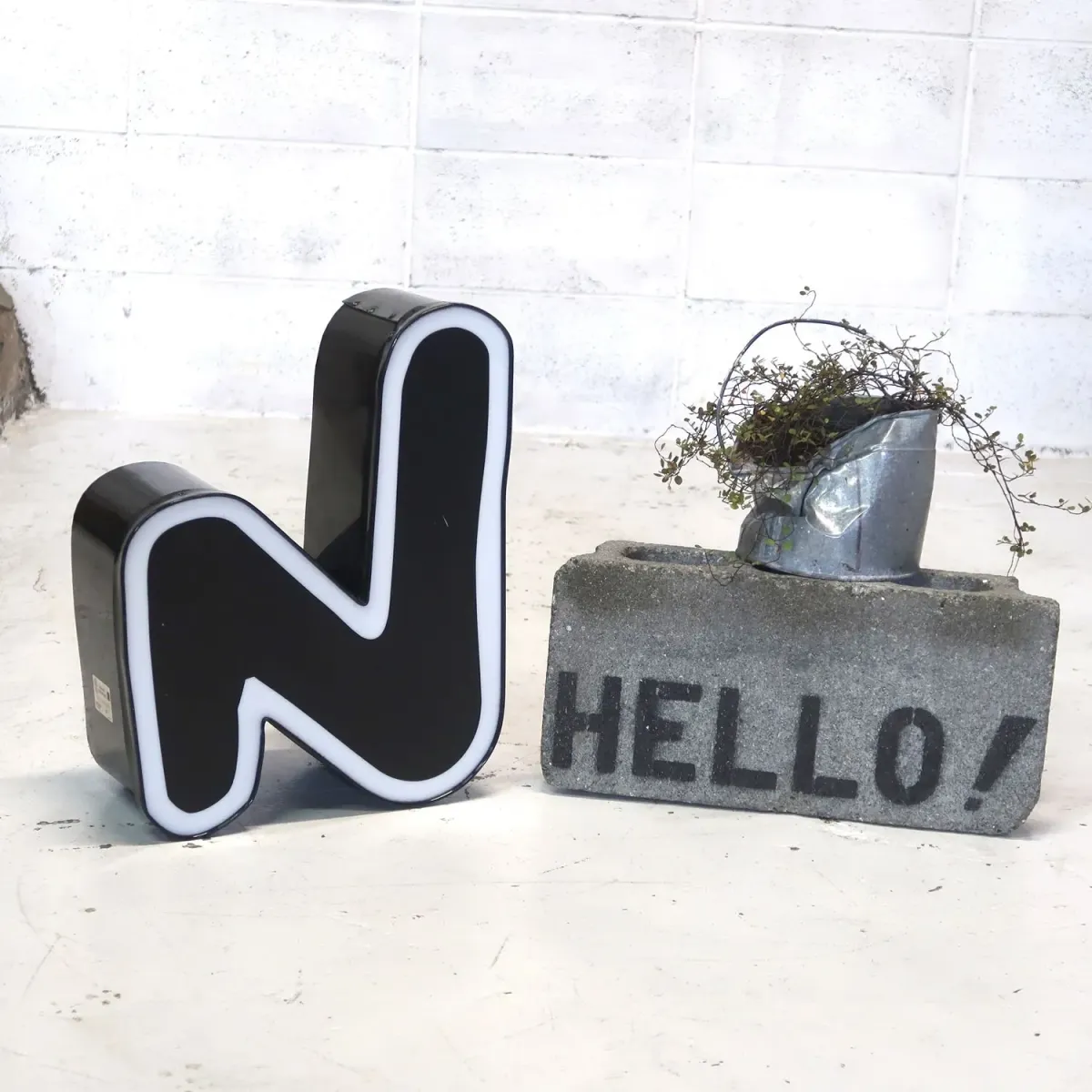 ビンテージ レターサイン N