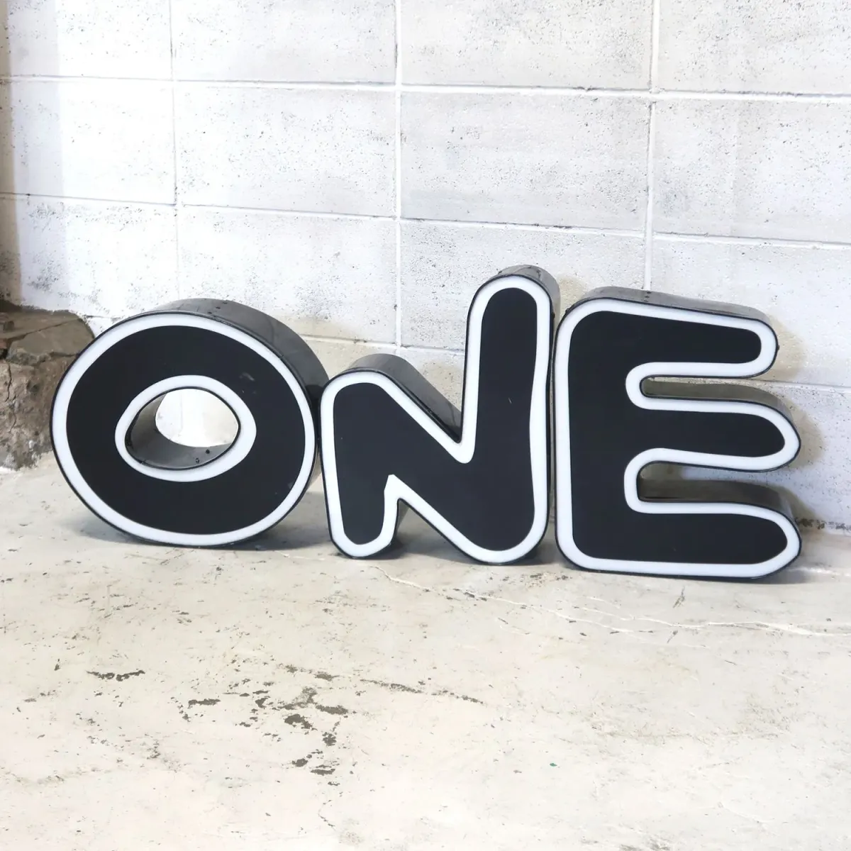 ビンテージ レターサイン N