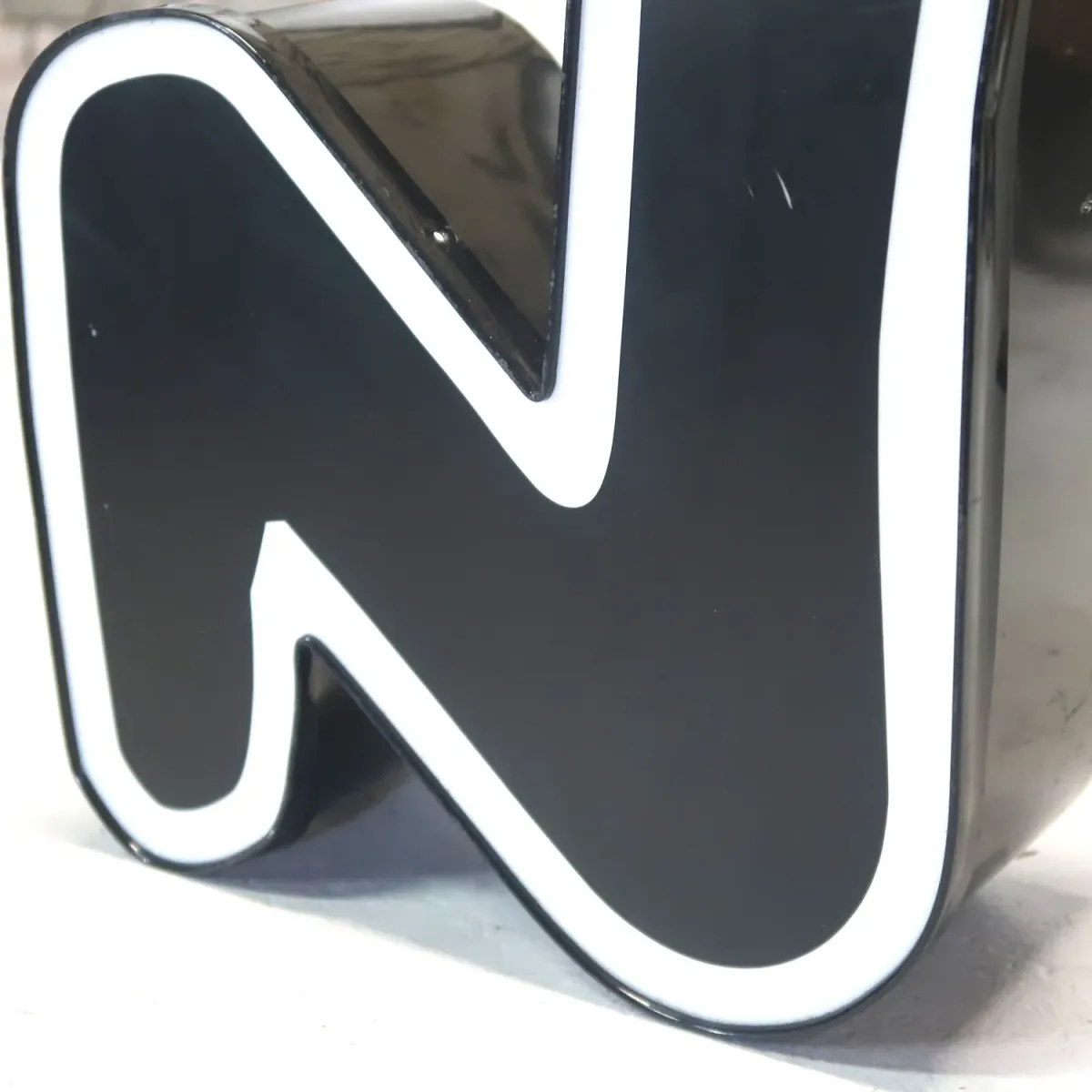 ビンテージ レターサイン N