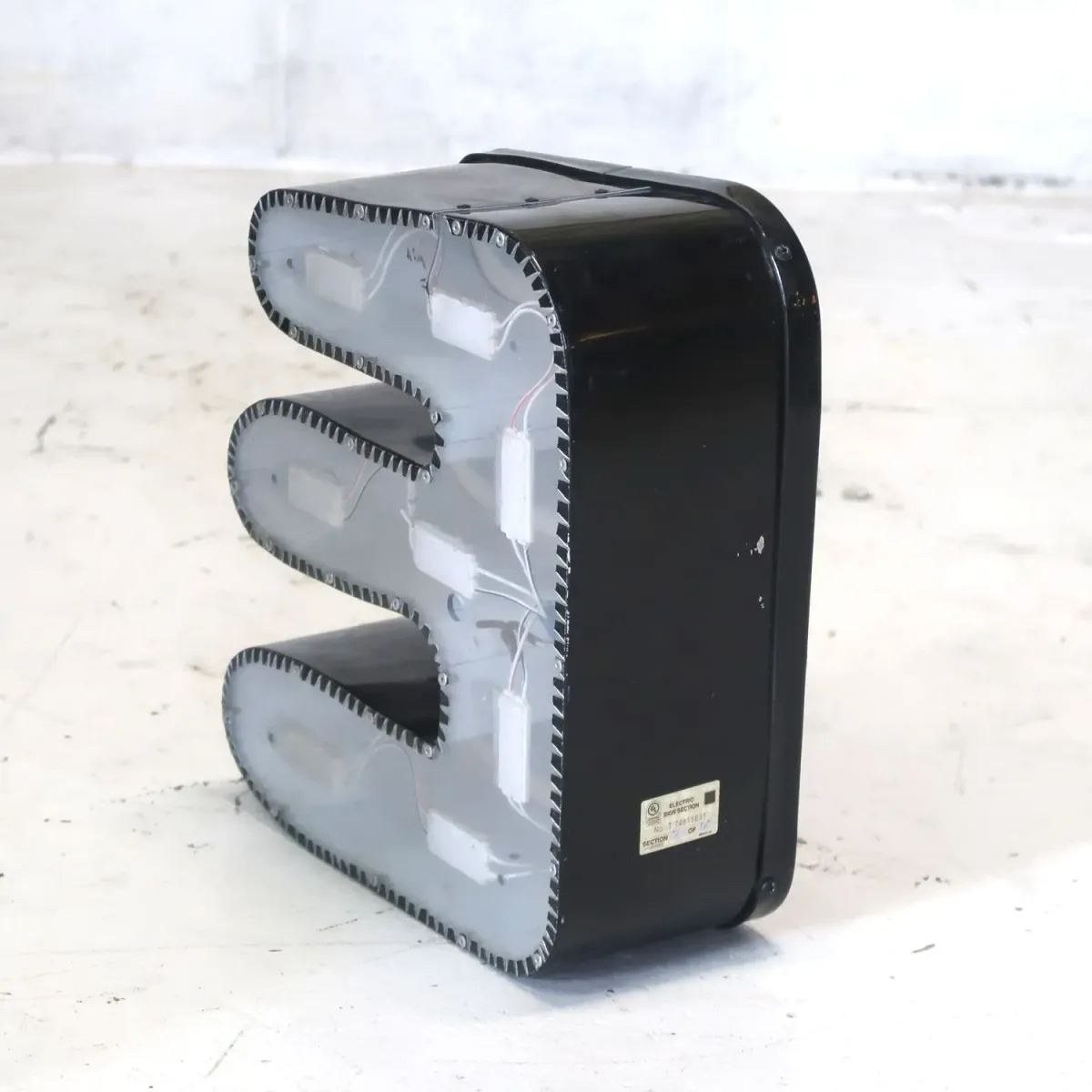 ビンテージ レターサイン E