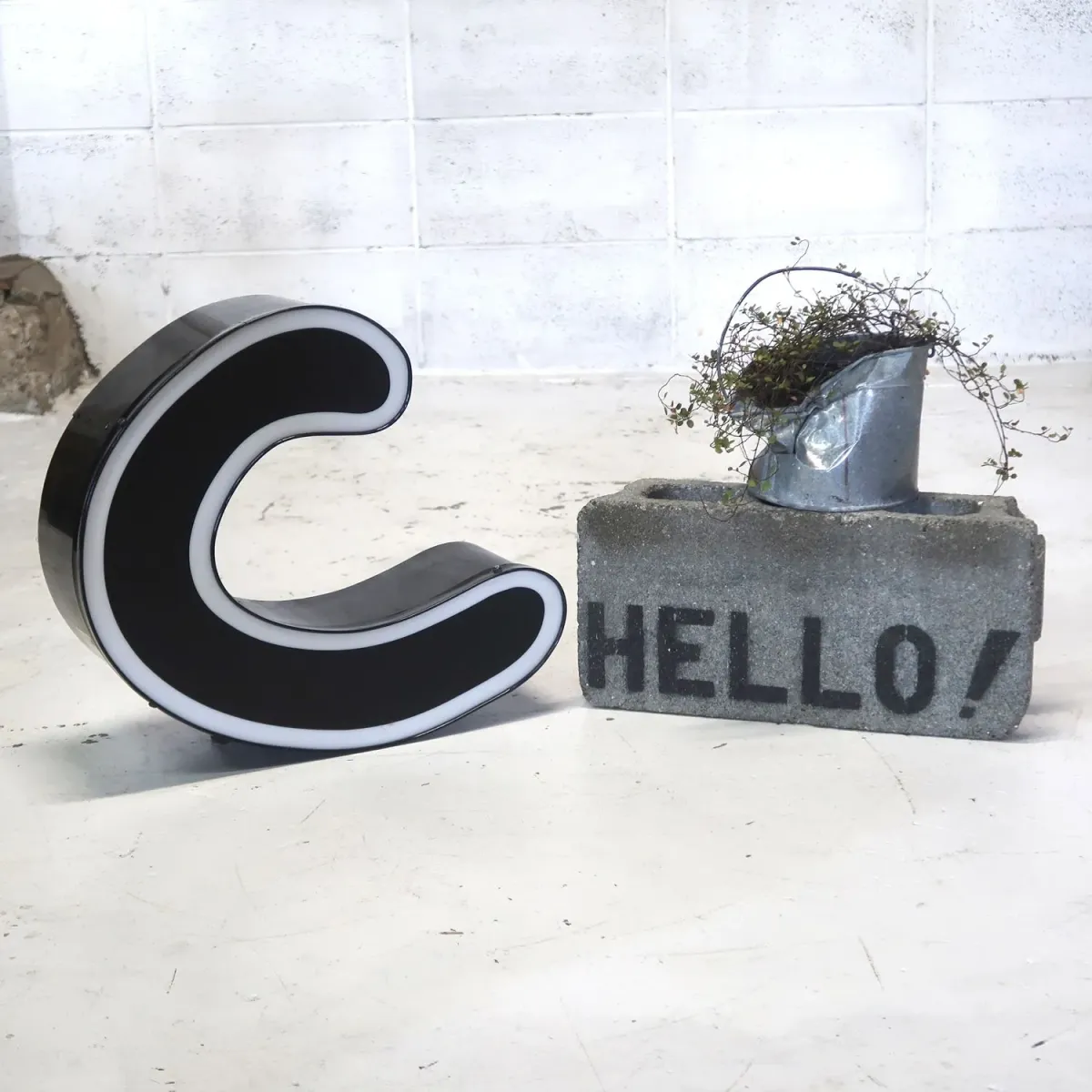 ビンテージ レターサイン C