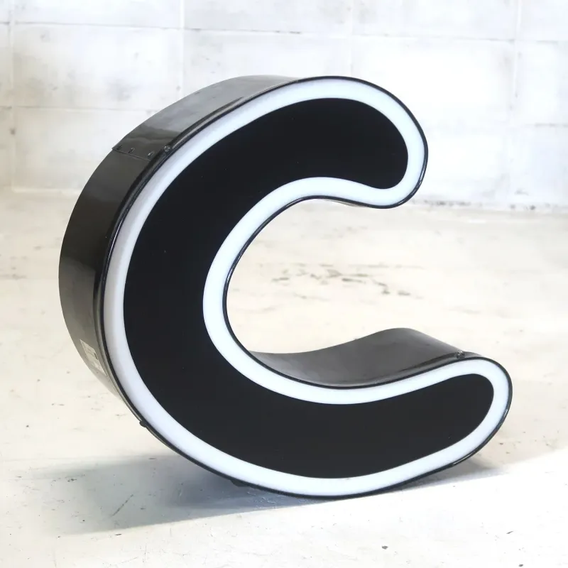 ビンテージ レターサイン C