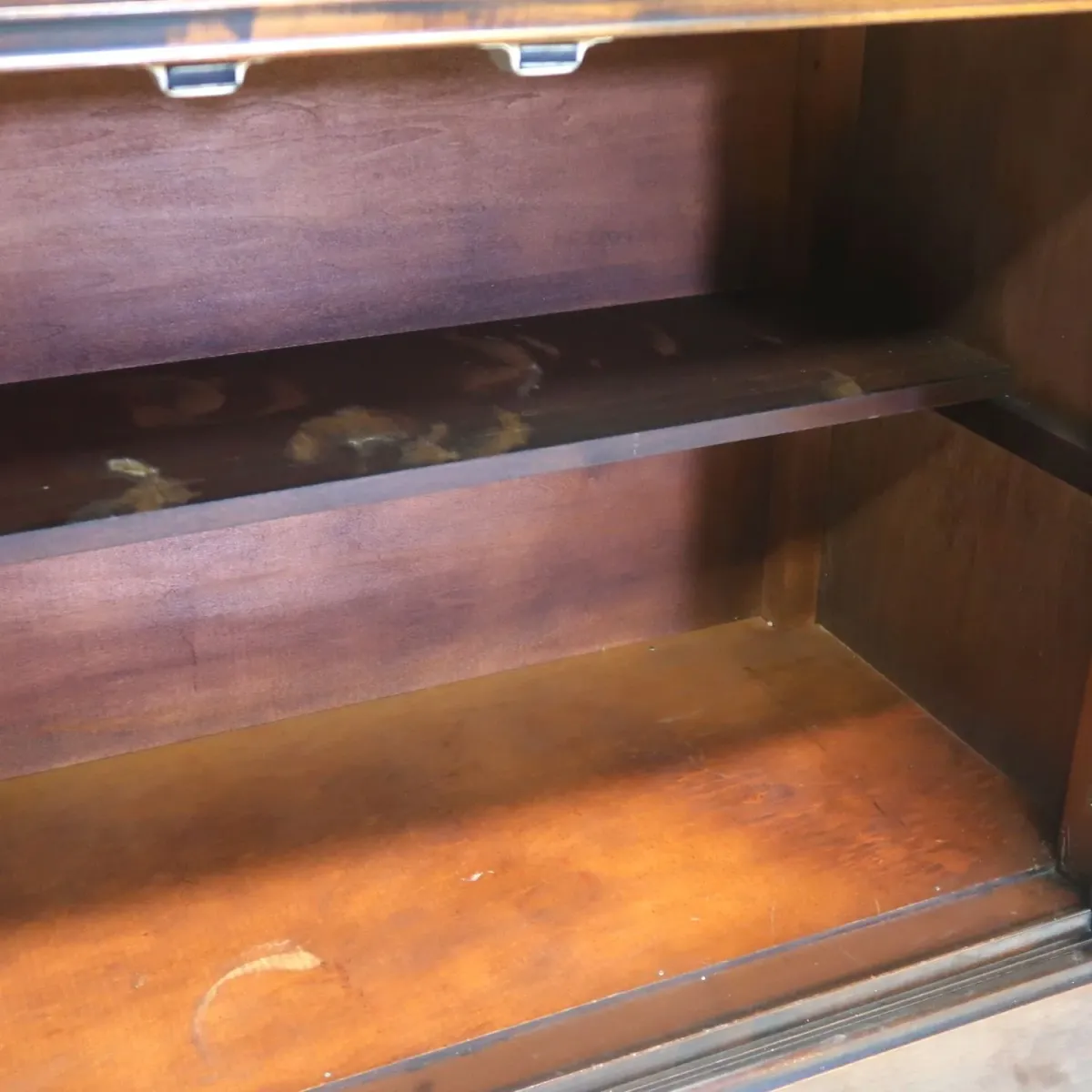 BASSETT FURNITURE アンティーク カップボード