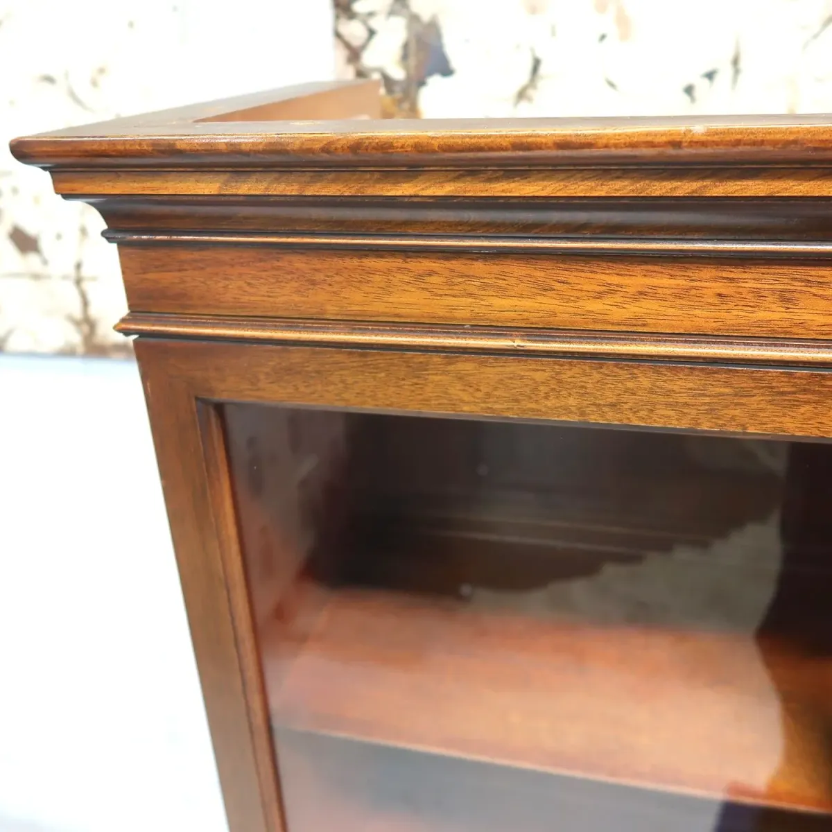 BASSETT FURNITURE アンティーク カップボード