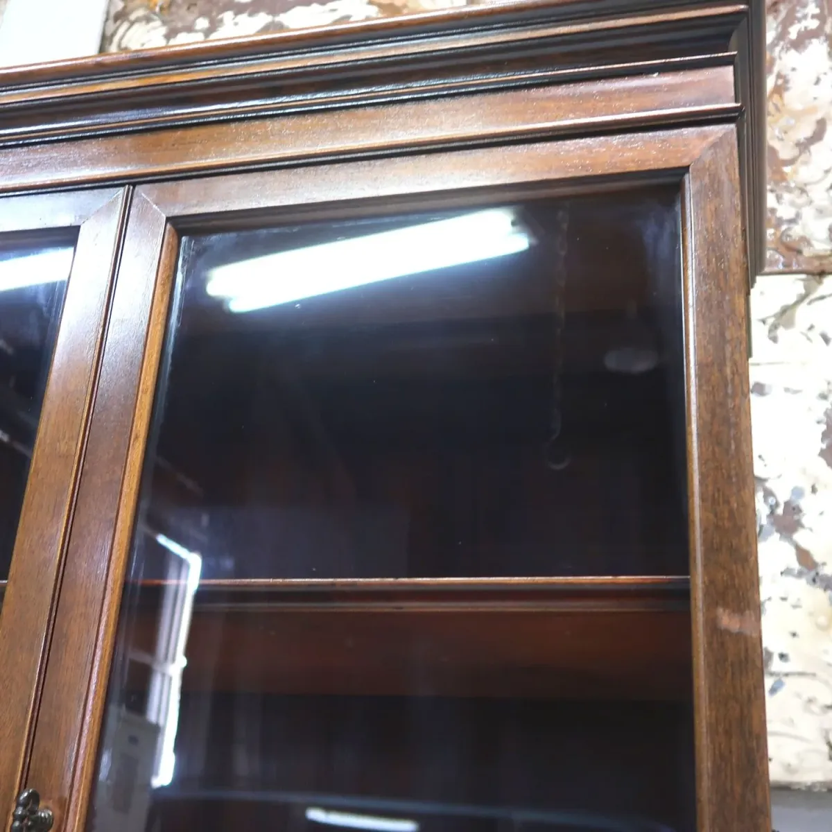 BASSETT FURNITURE アンティーク カップボード