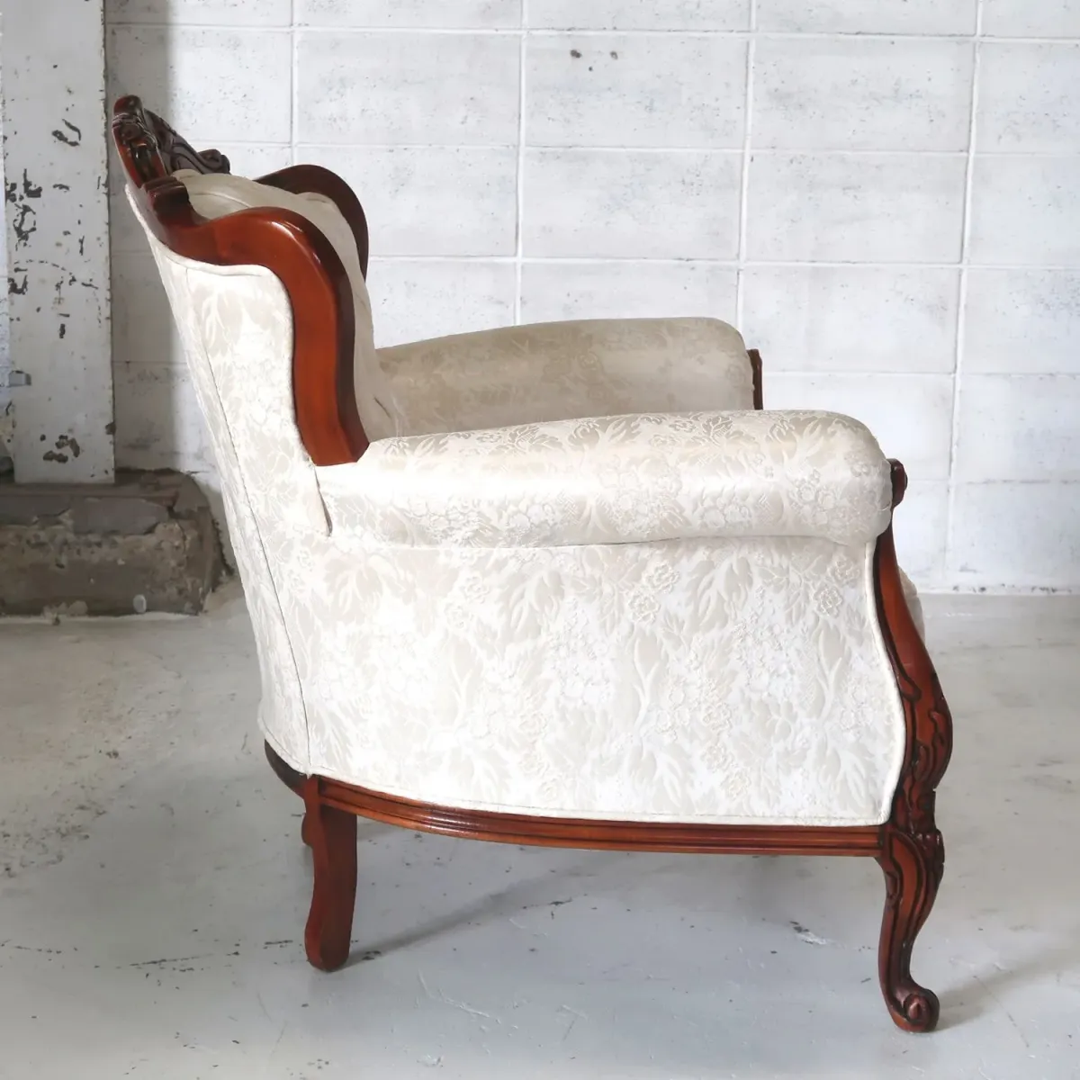 KINGSLEY FURNITURE ソファ