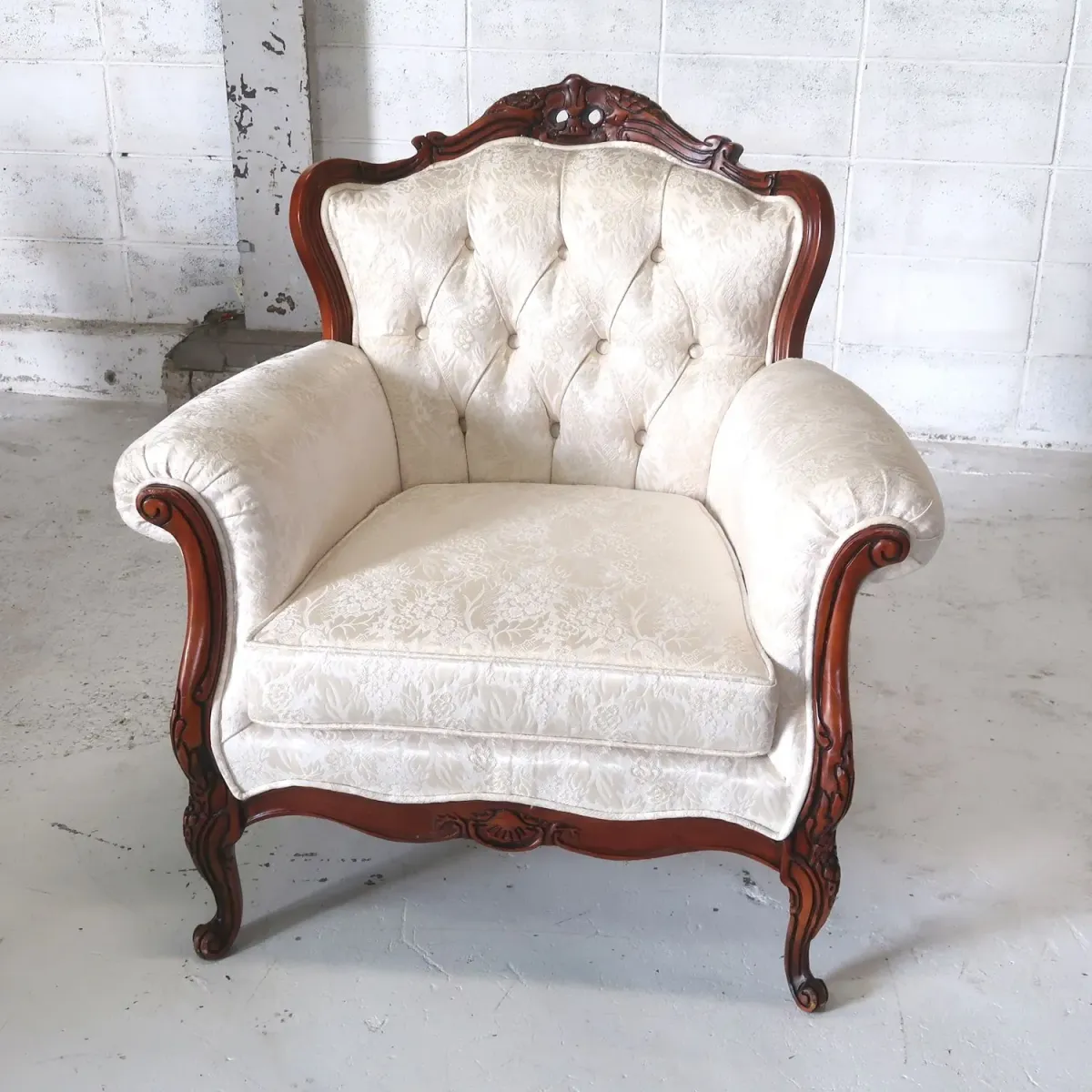 KINGSLEY FURNITURE ソファ