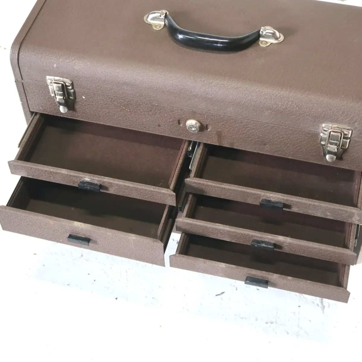 ビンテージ ツールキャビネット