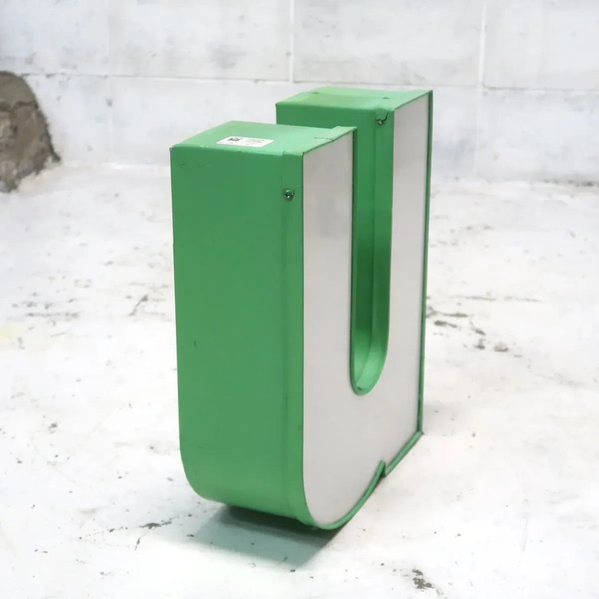 ビンテージ レターサイン u