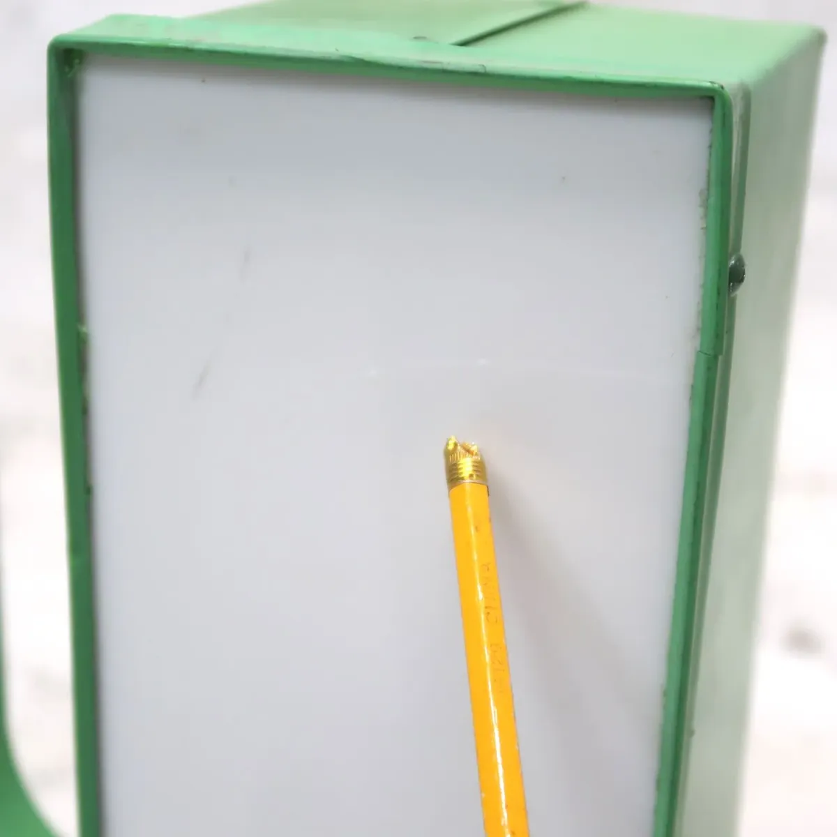 ビンテージ レターサイン u