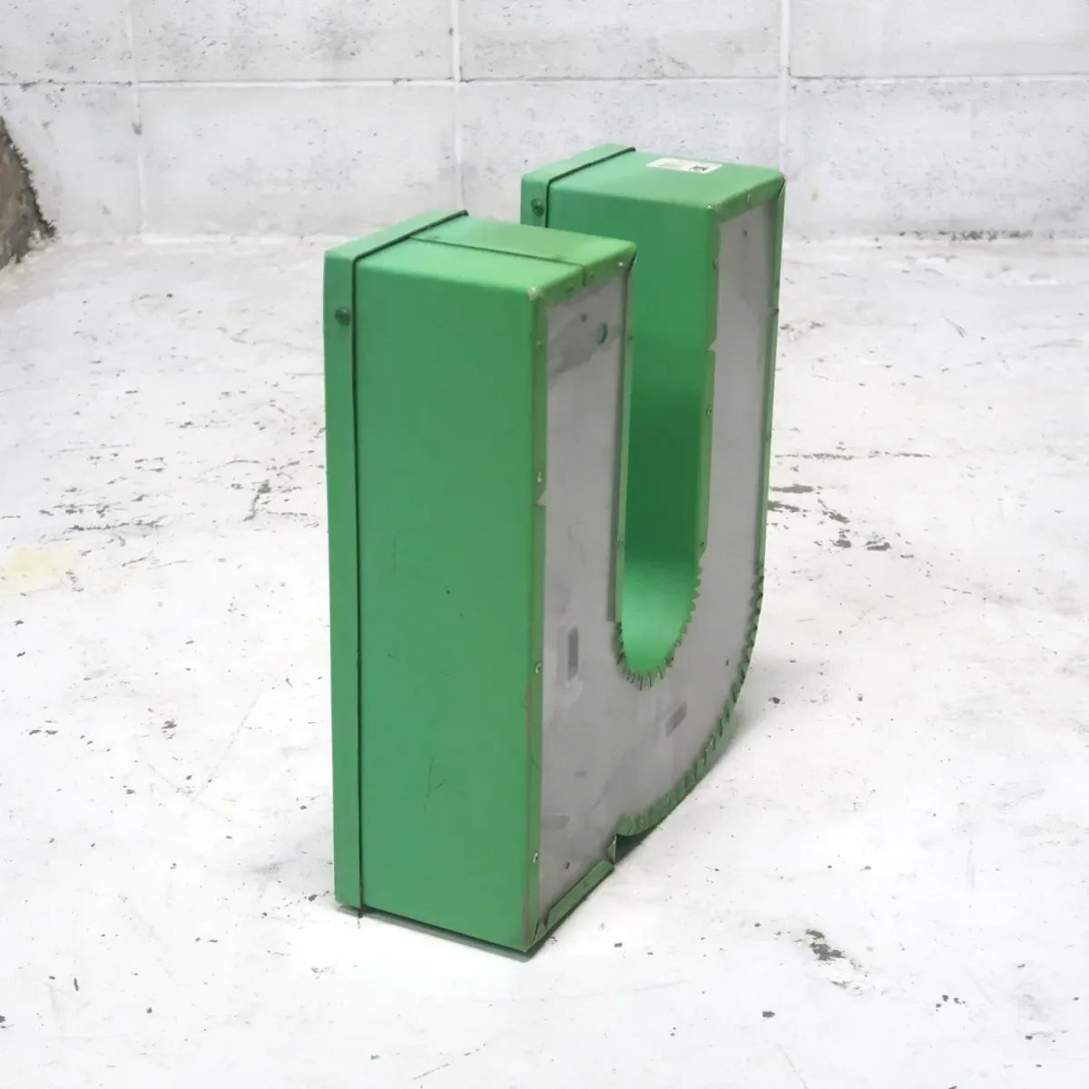 ビンテージ レターサイン u