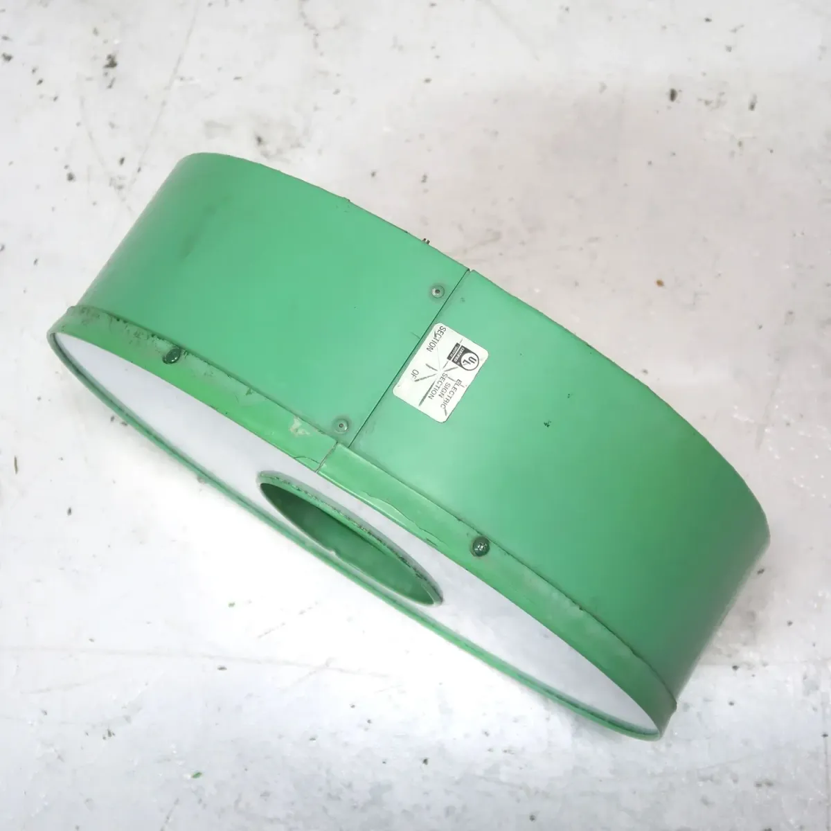 ビンテージ レターサイン o