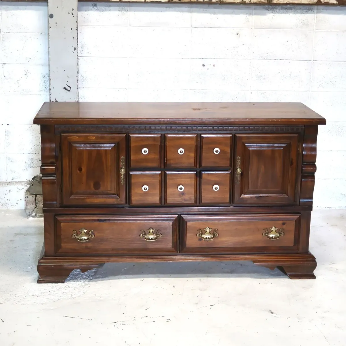 BASSETT FURNITURE アンティーク サイドボード