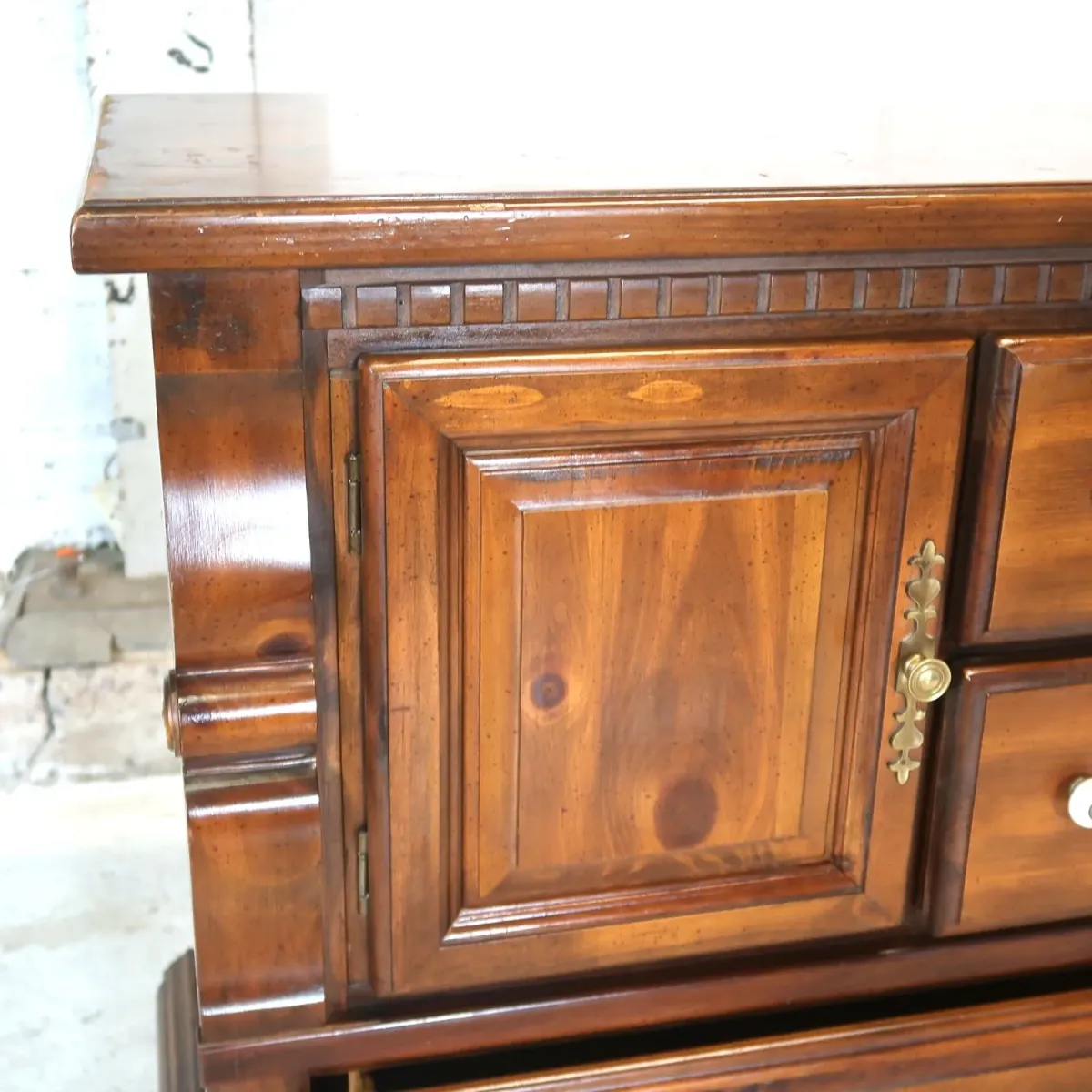 BASSETT FURNITURE アンティーク サイドボード