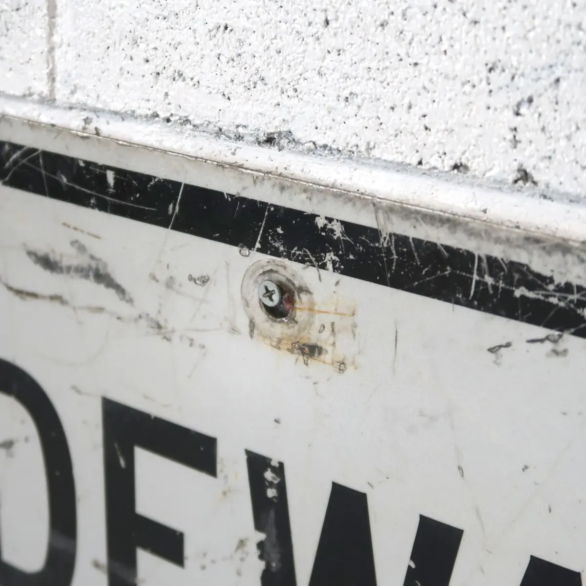 SIDEWALK CLOSED ロードサイン