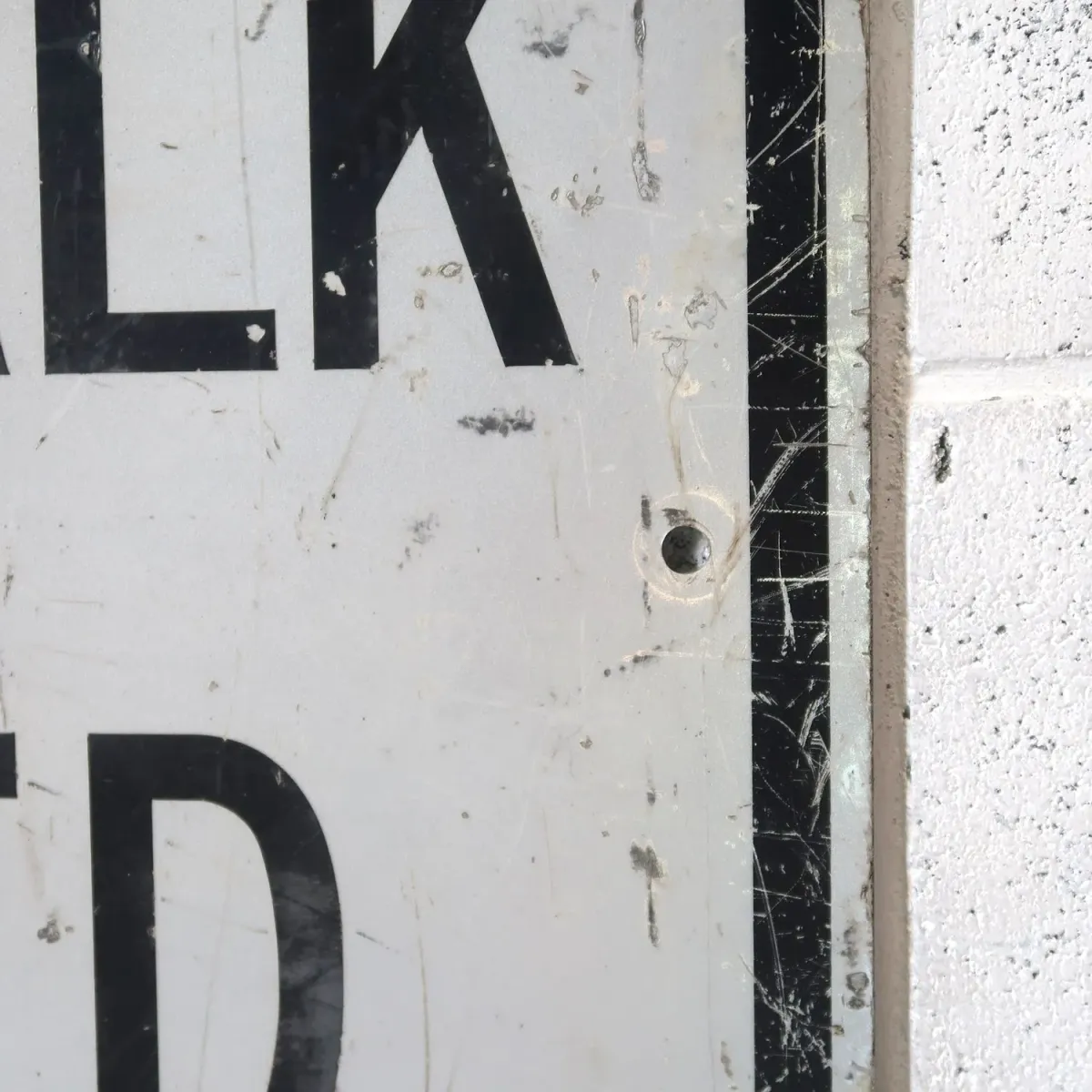 SIDEWALK CLOSED ロードサイン