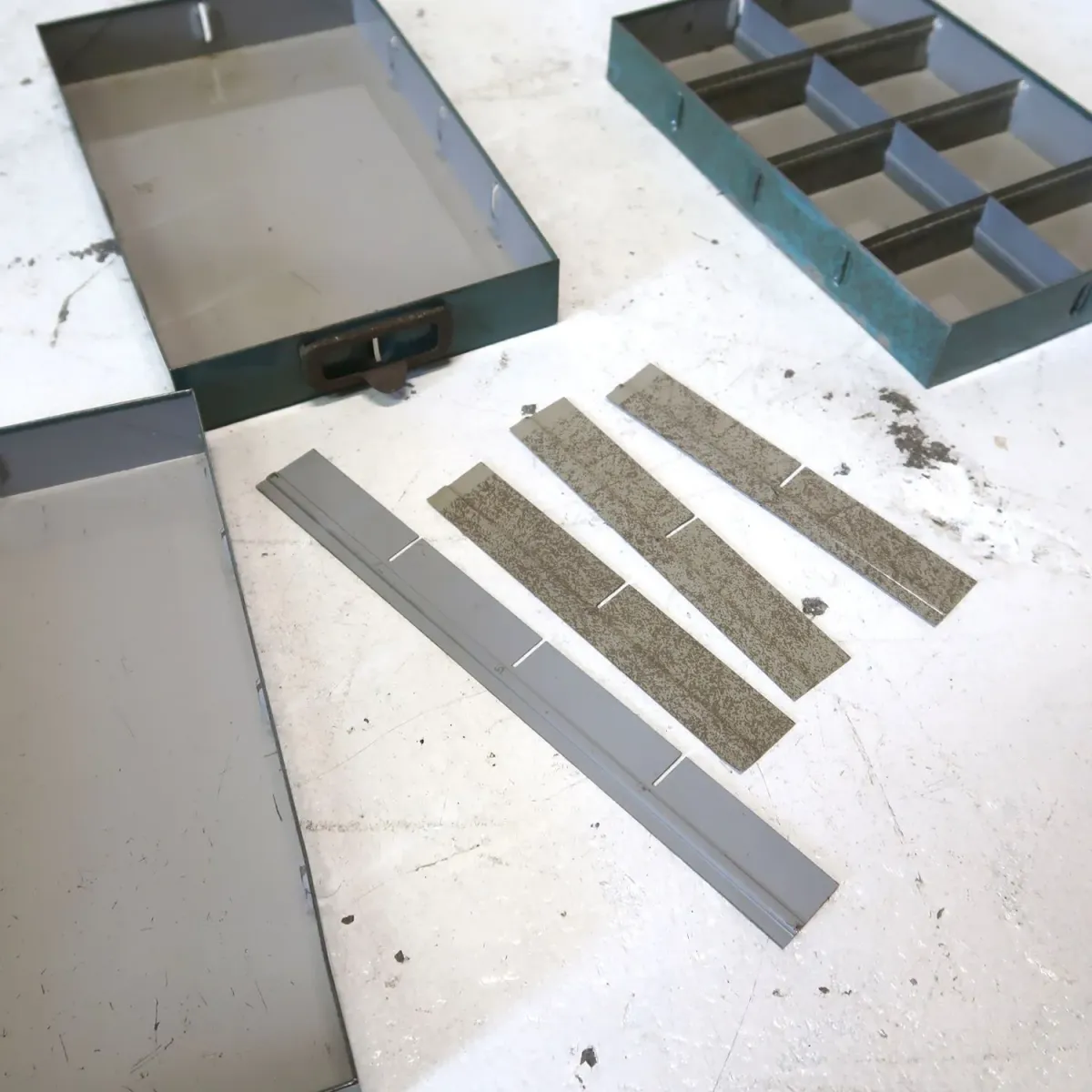 RODEO STAMPING CO. ビンテージ パーツキャビネット