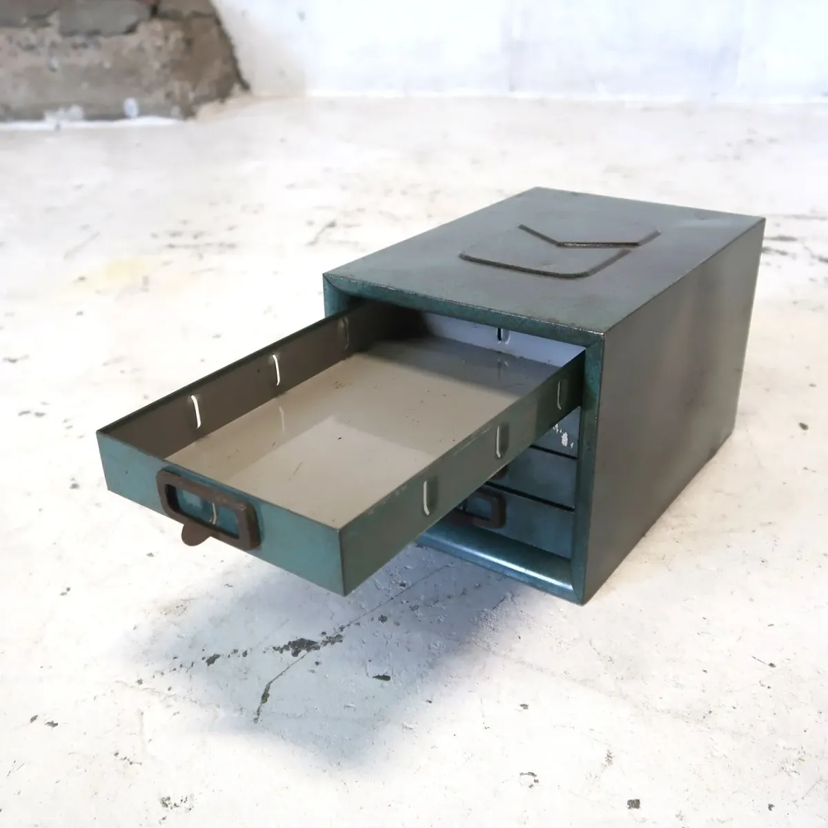 RODEO STAMPING CO. ビンテージ パーツキャビネット