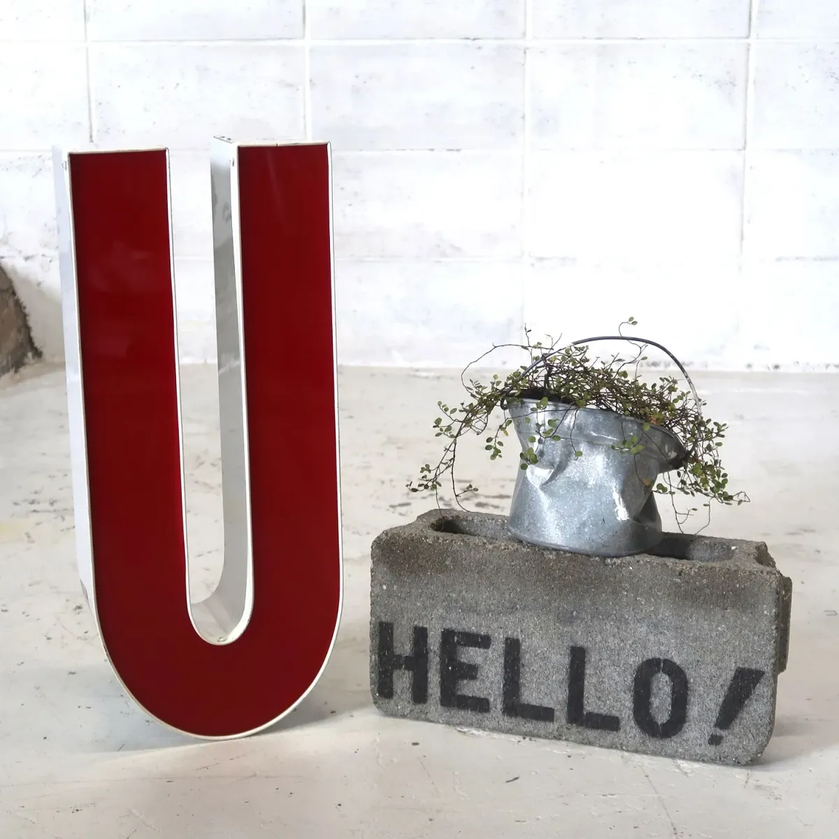 ビンテージ レターサイン U