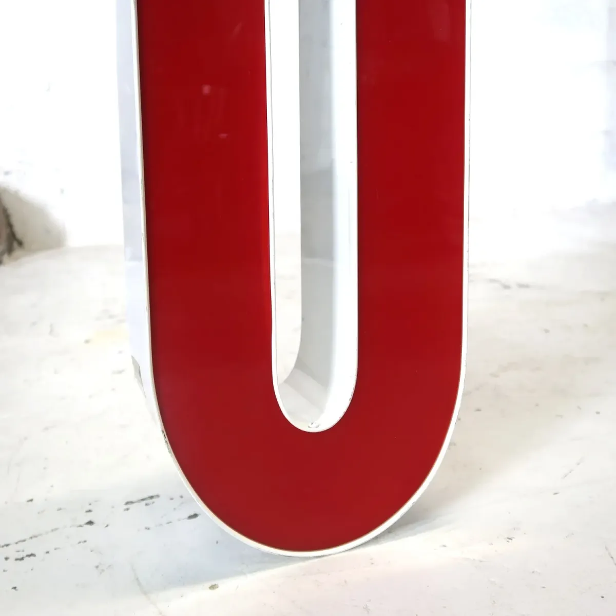 ビンテージ レターサイン U