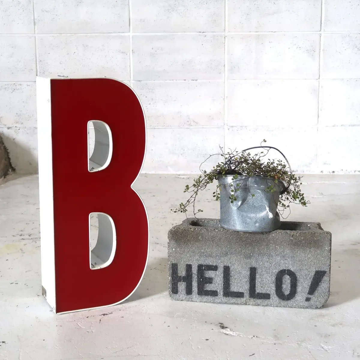 ビンテージ レターサイン B