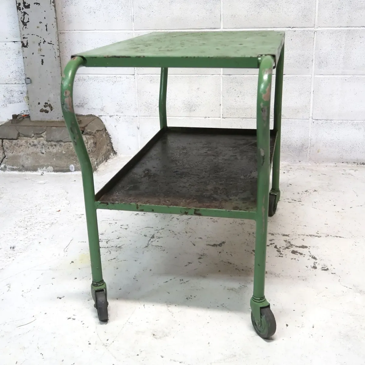 ビンテージ メタルワゴン