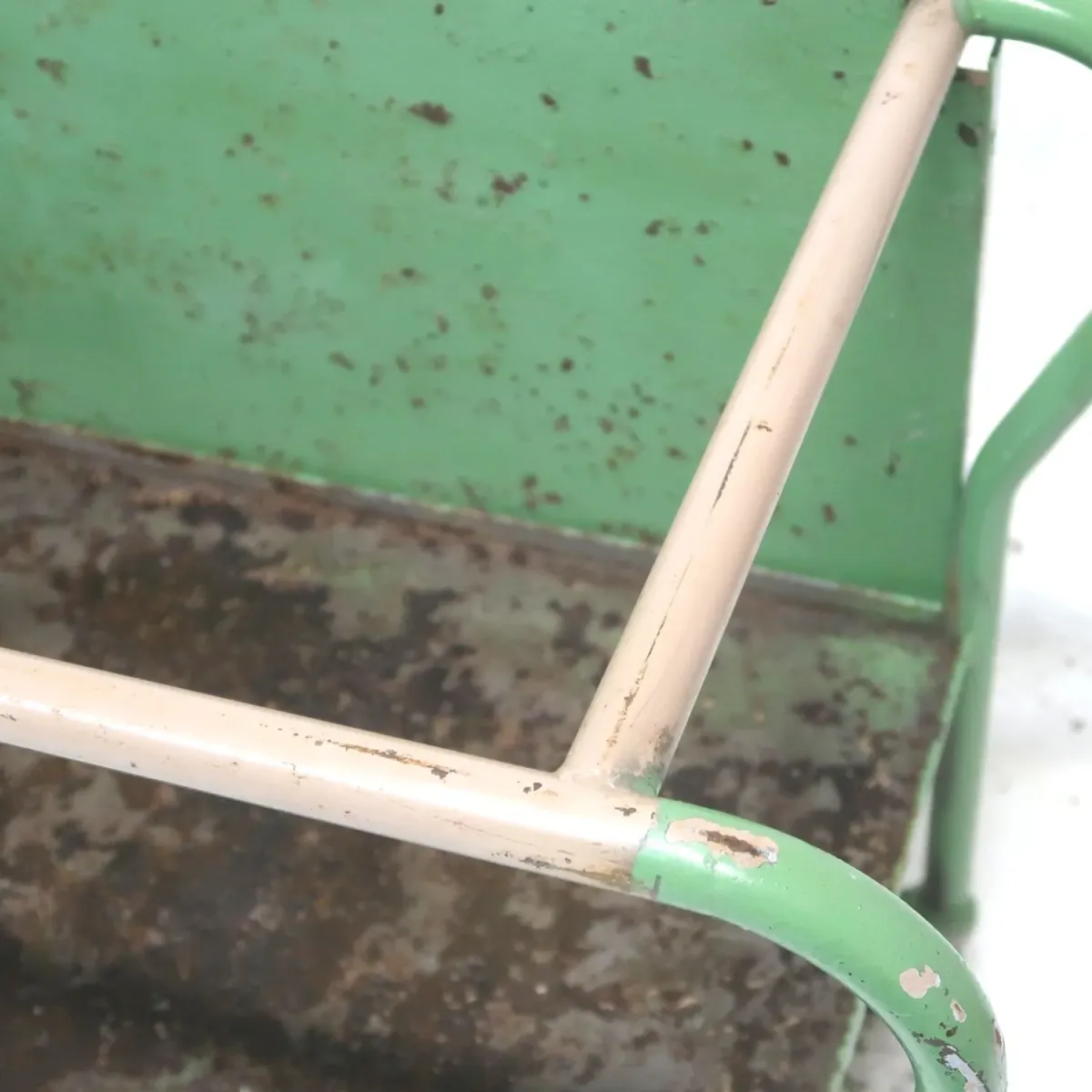 ビンテージ メタルワゴン