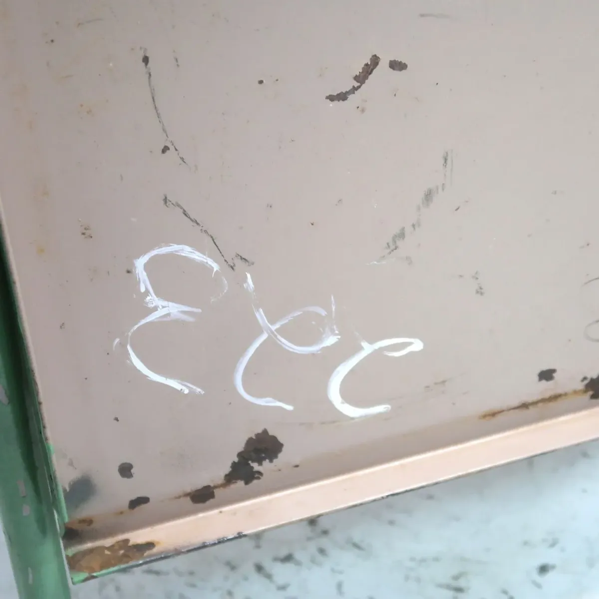 ビンテージ メタルワゴン