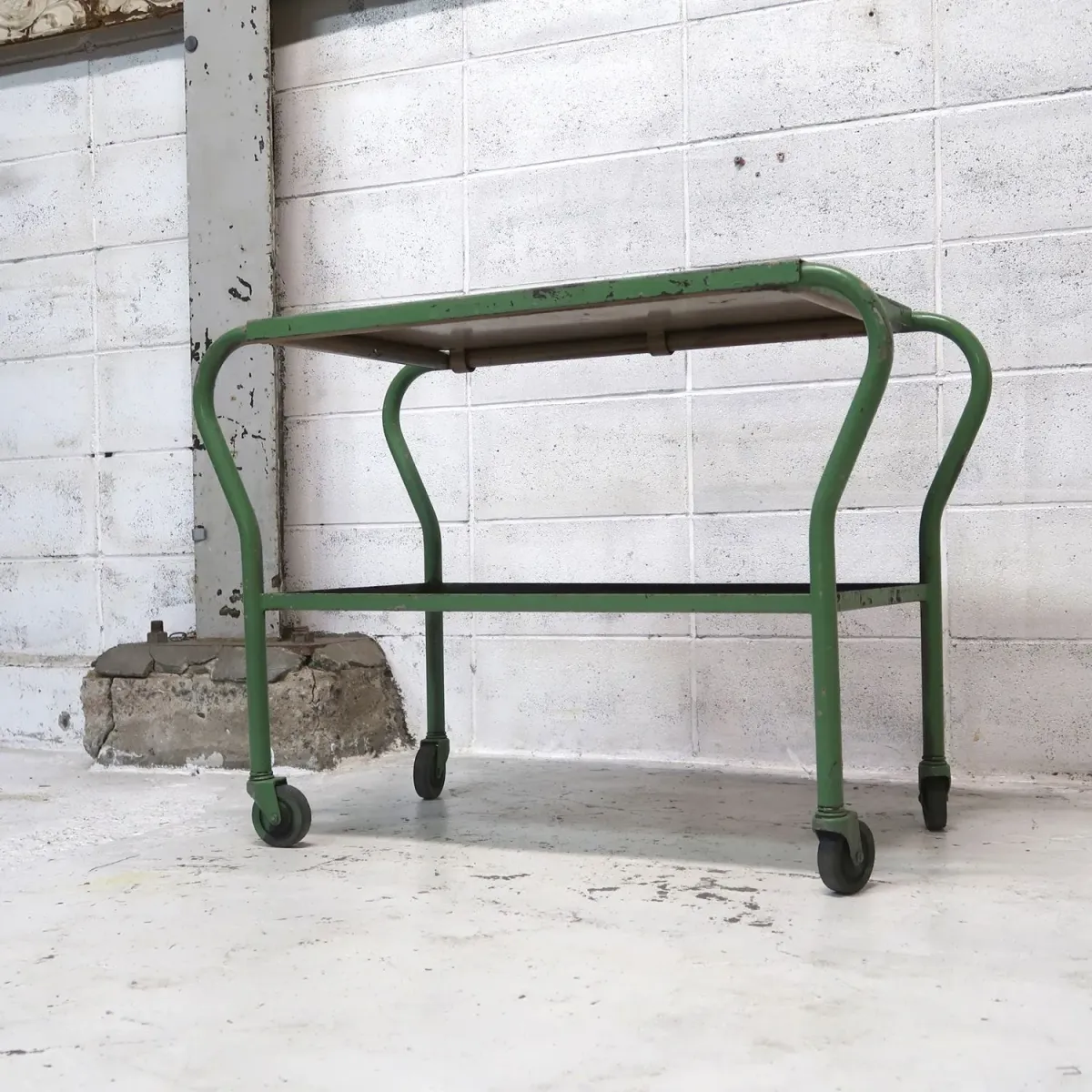 ビンテージ メタルワゴン