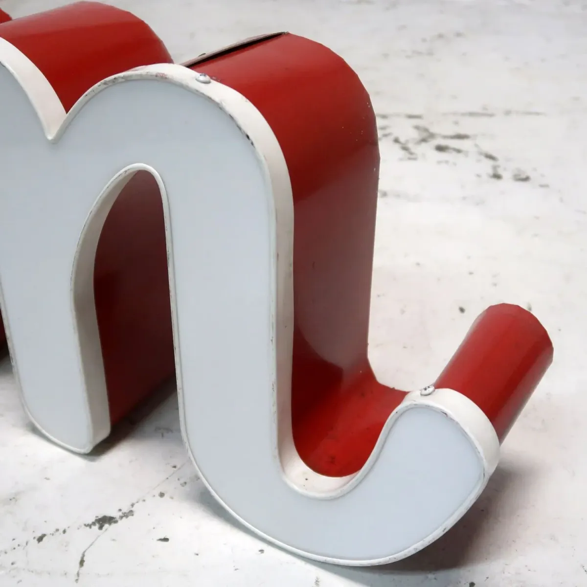 ビンテージ レターサイン m