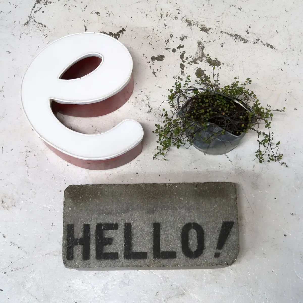 ビンテージ レターサイン e