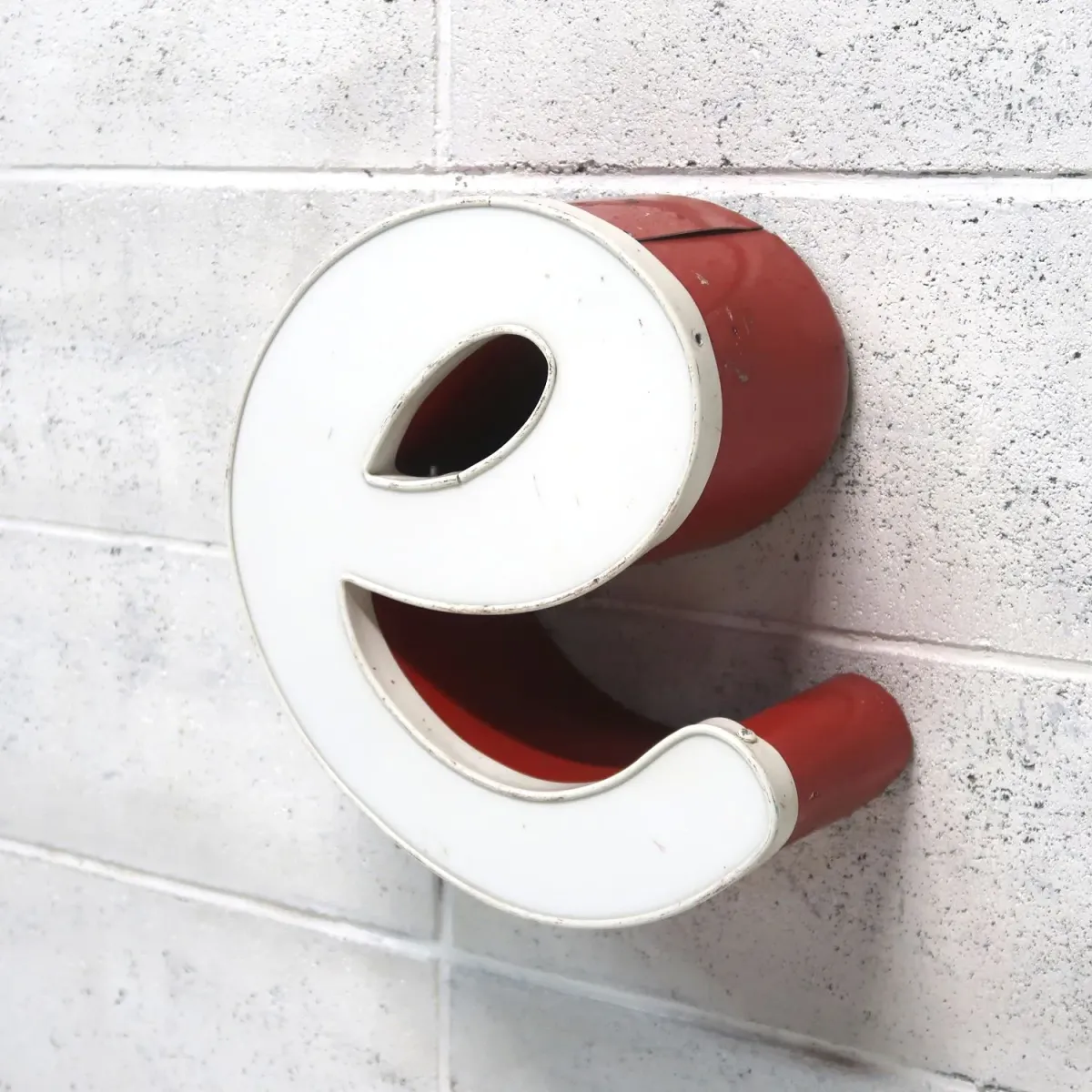 ビンテージ レターサイン e