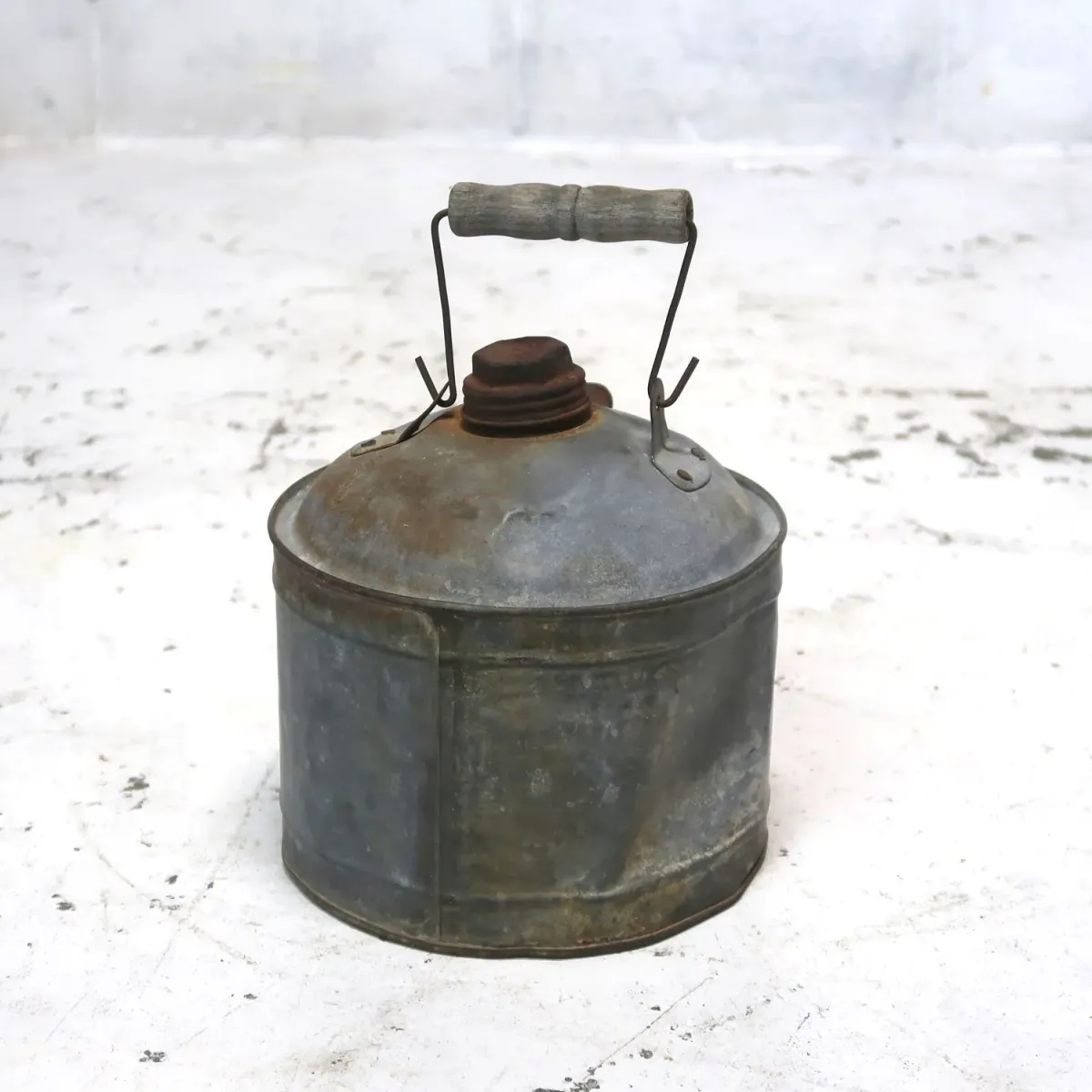 ビンテージ オイル缶