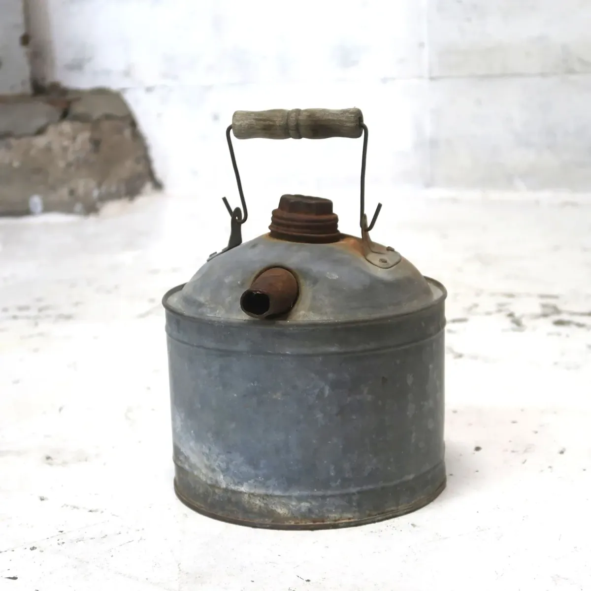 ビンテージ オイル缶