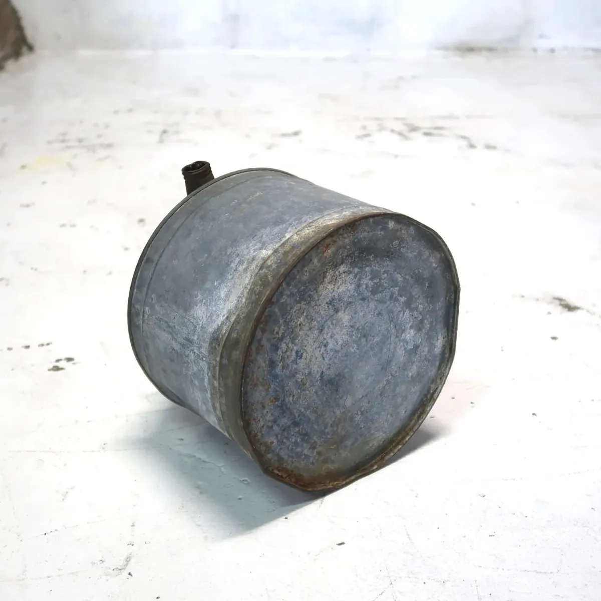 ビンテージ オイル缶