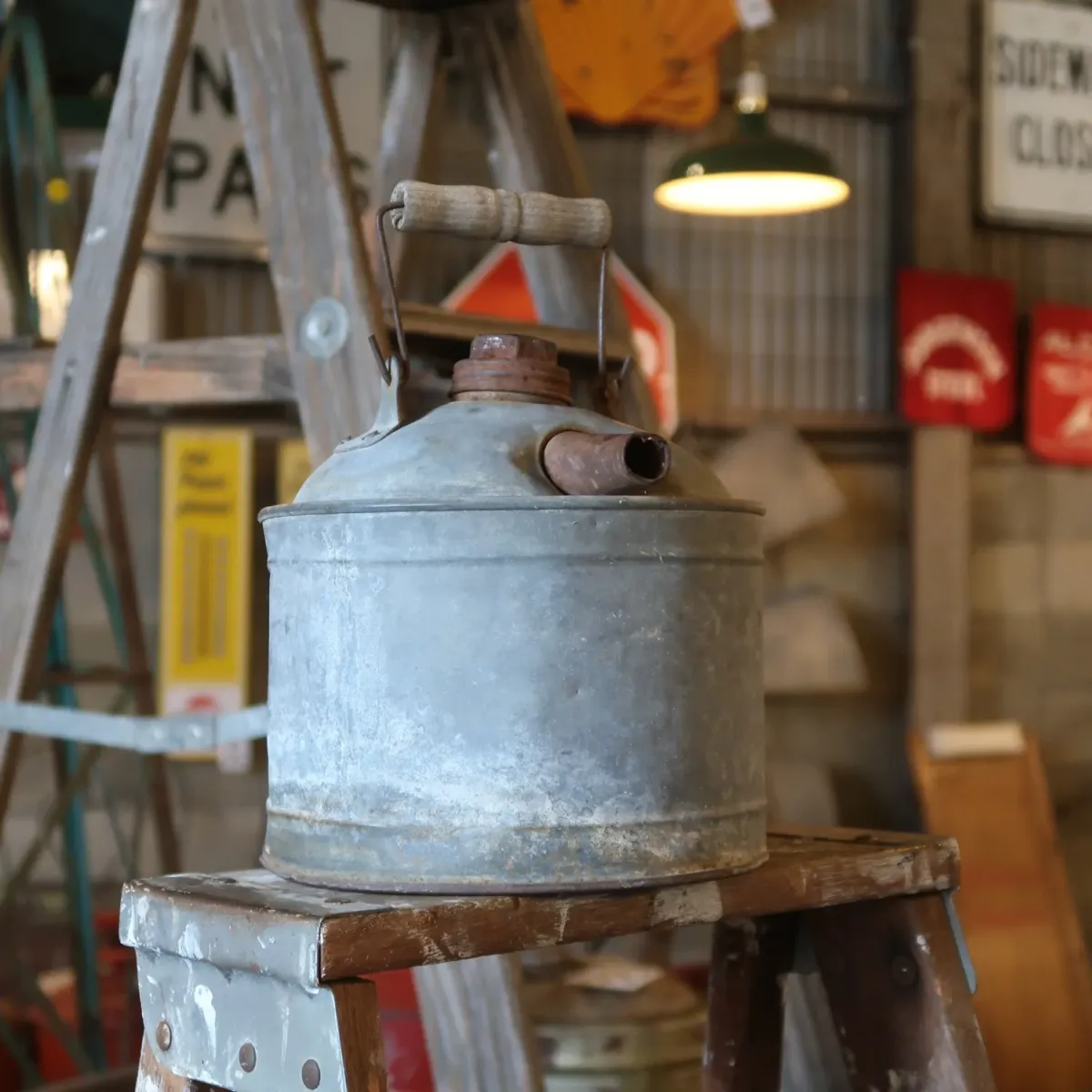 ビンテージ オイル缶