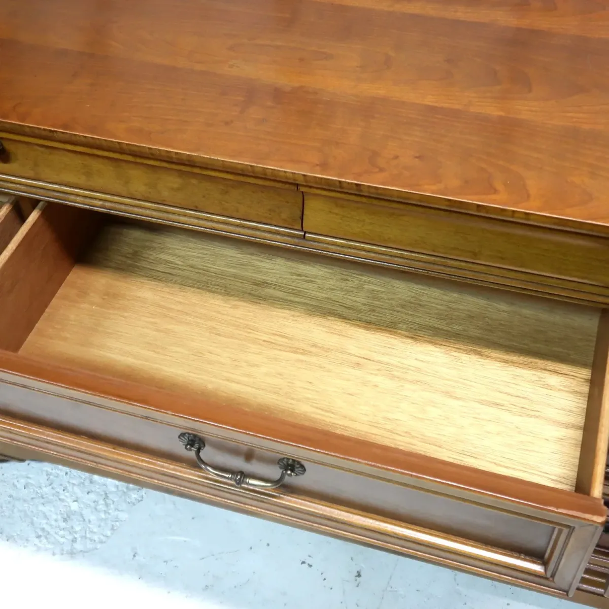 Lexington Furniture アンティーク サイドボード