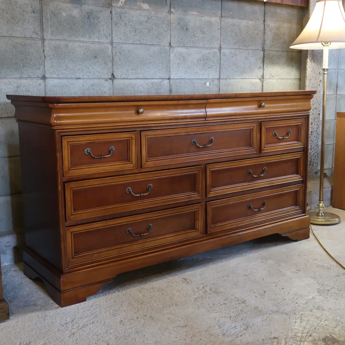 Lexington Furniture アンティーク サイドボード