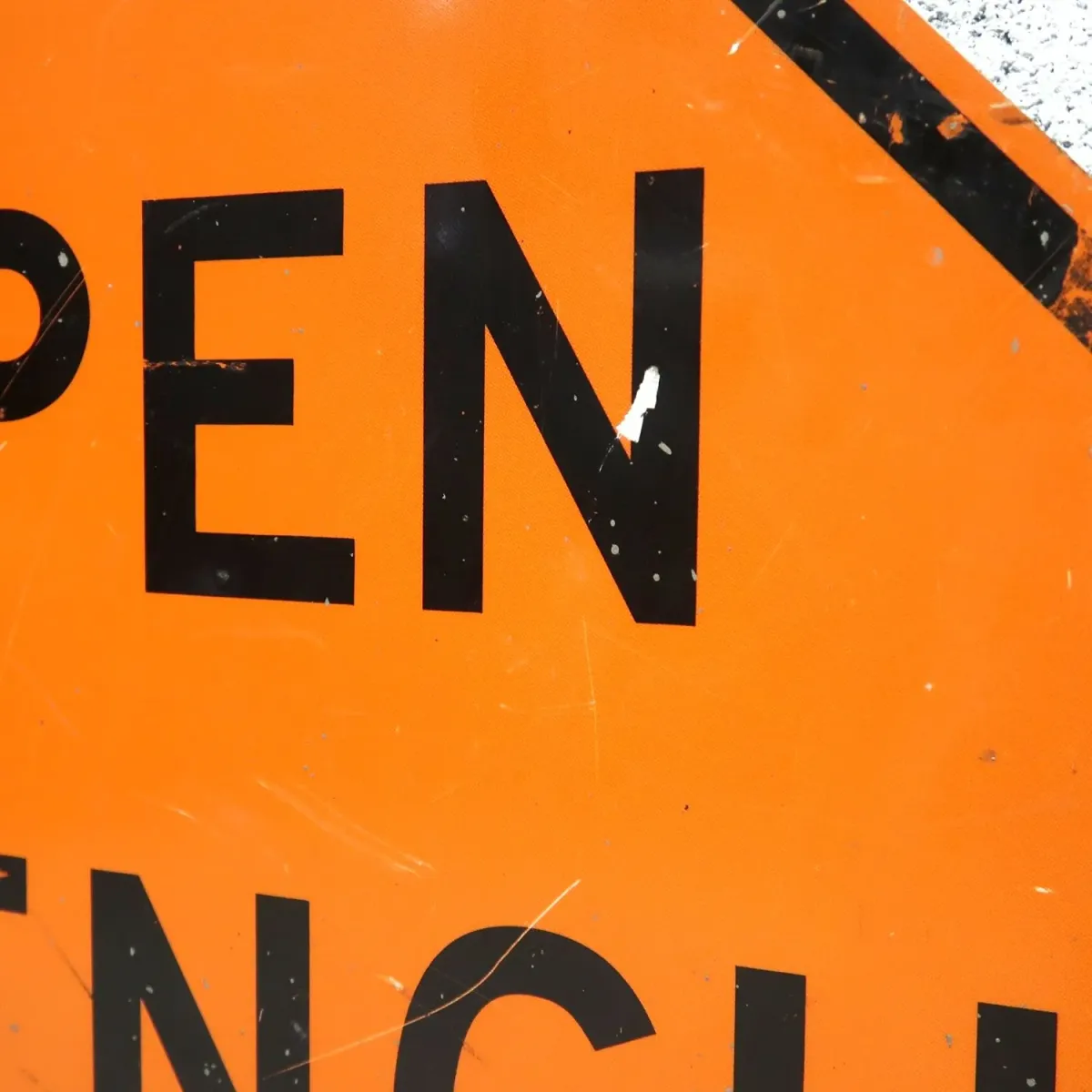 OPEN TRENCH ビンテージ ロードサイン