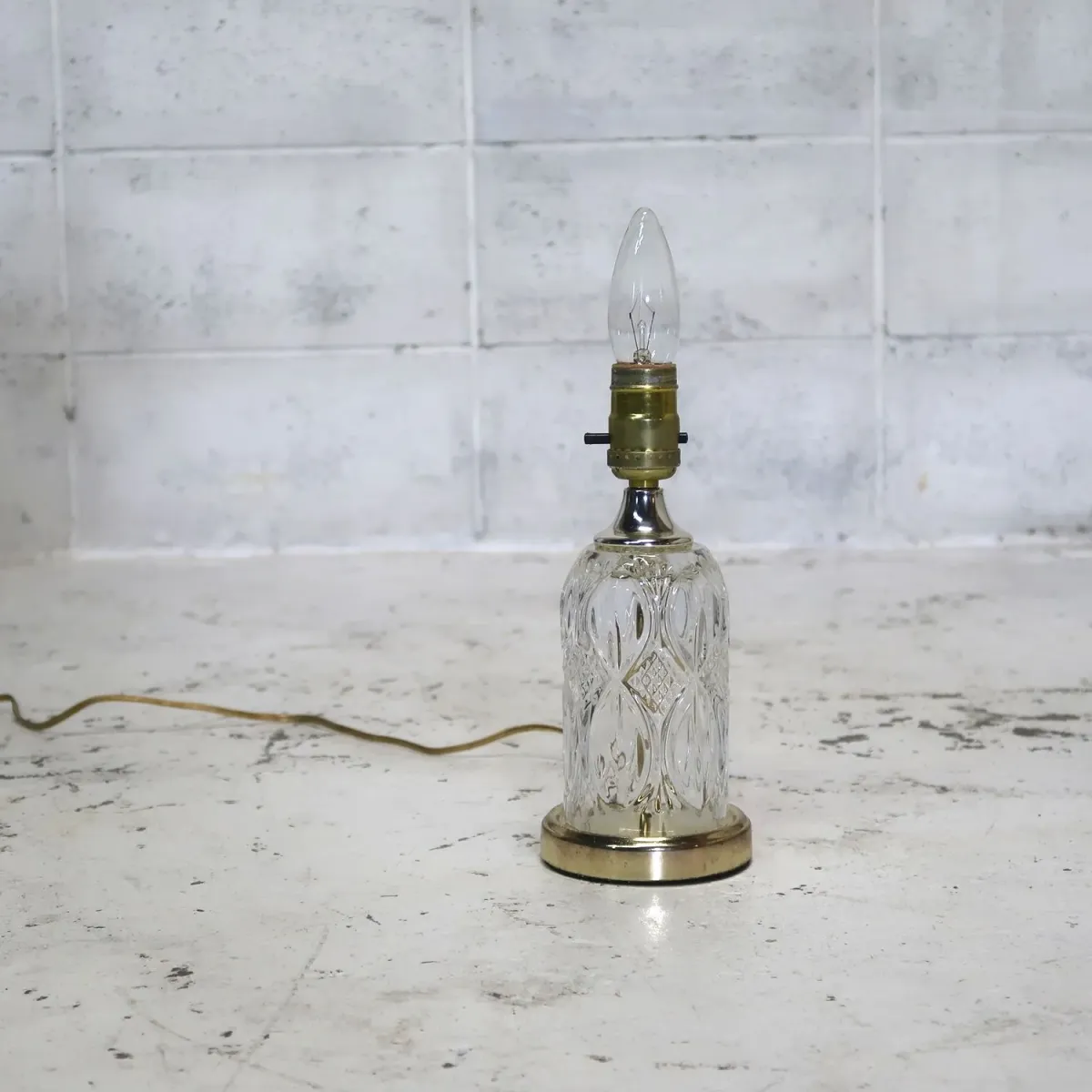 アンティーク ガラスベース テーブルランプ