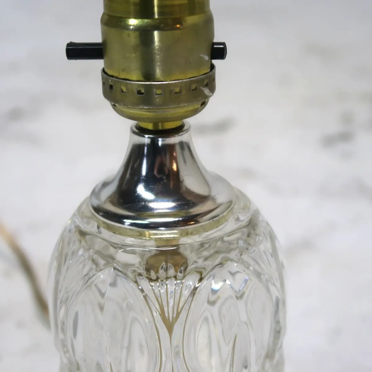 アンティーク ガラスベース テーブルランプ