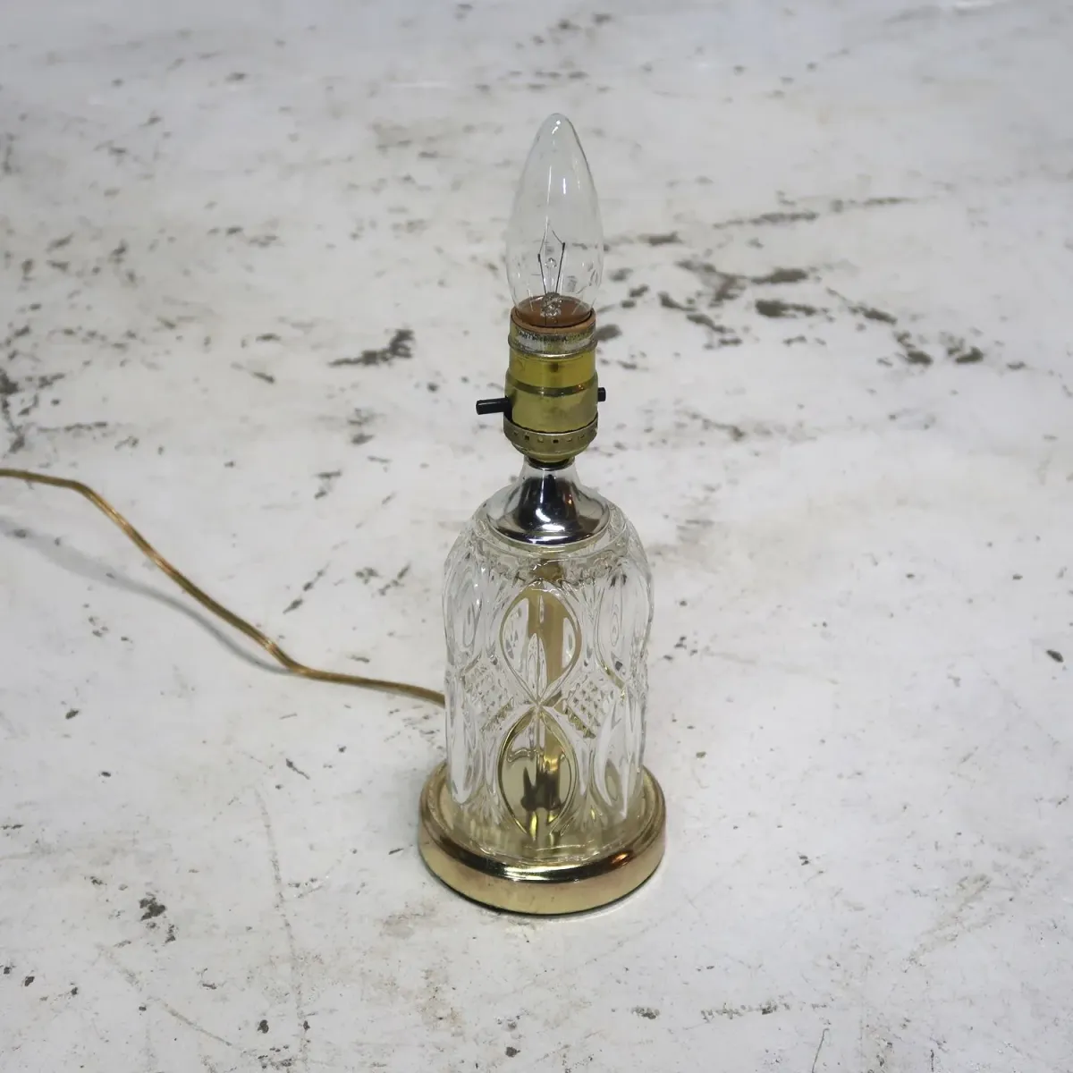 アンティーク ガラスベース テーブルランプ