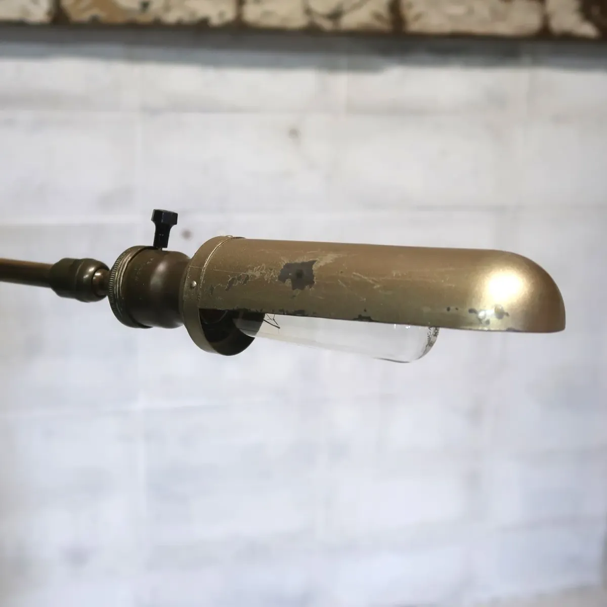 アンティーク ゴールドメタル フロアランプ