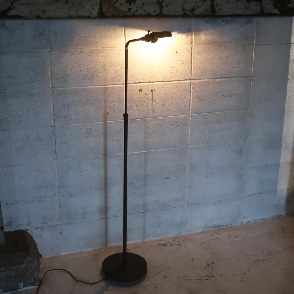 アンティーク ゴールドメタル フロアランプ